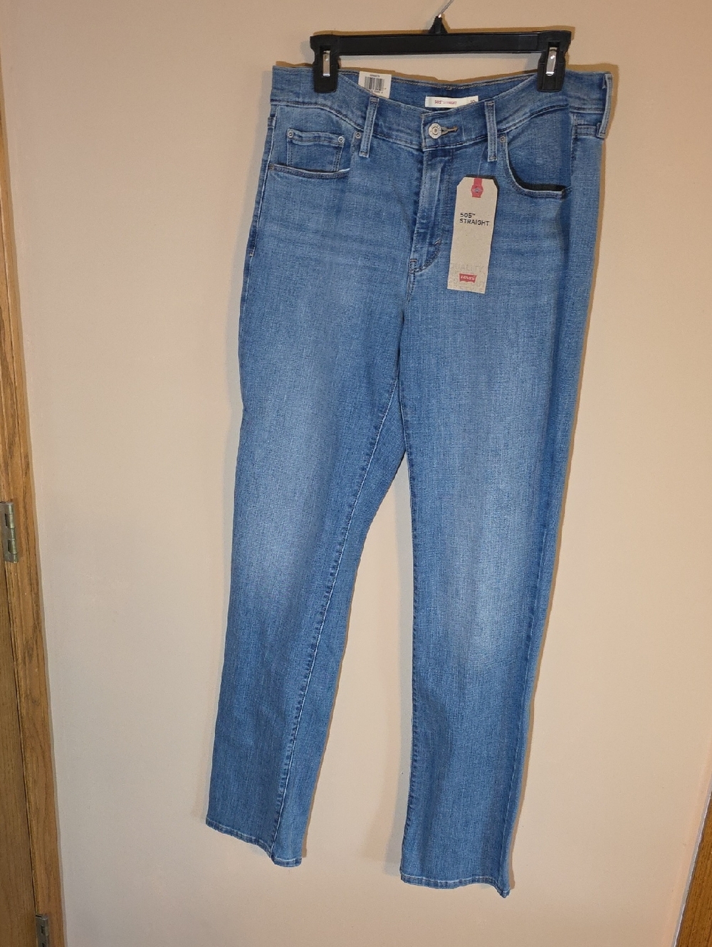 Women's NWT Levi's Light Wash Mid Rise Straight Leg Jeans Size 10